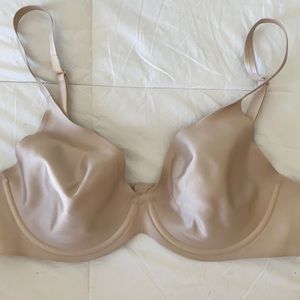 NWOT VS 36C Body by Victoria nude color unlined